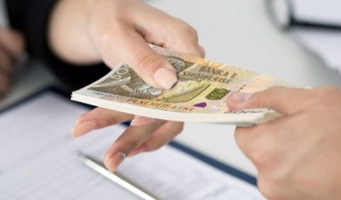 Niveli i ulet i pagave: Shqiperia kryeson ne Europe, papunesia mbetet e larte
